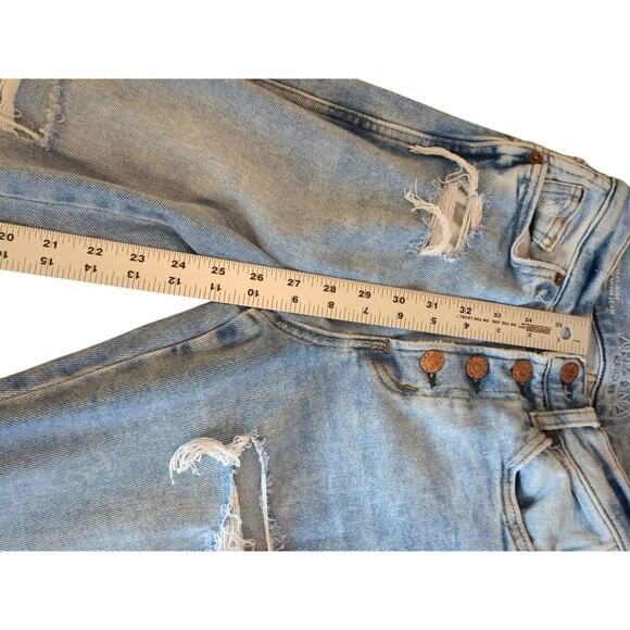 Arizona Women's Juniors Size 1 Blue High Rise Distressed Curvy Stretch Mom Jean - Picture 6 of 9